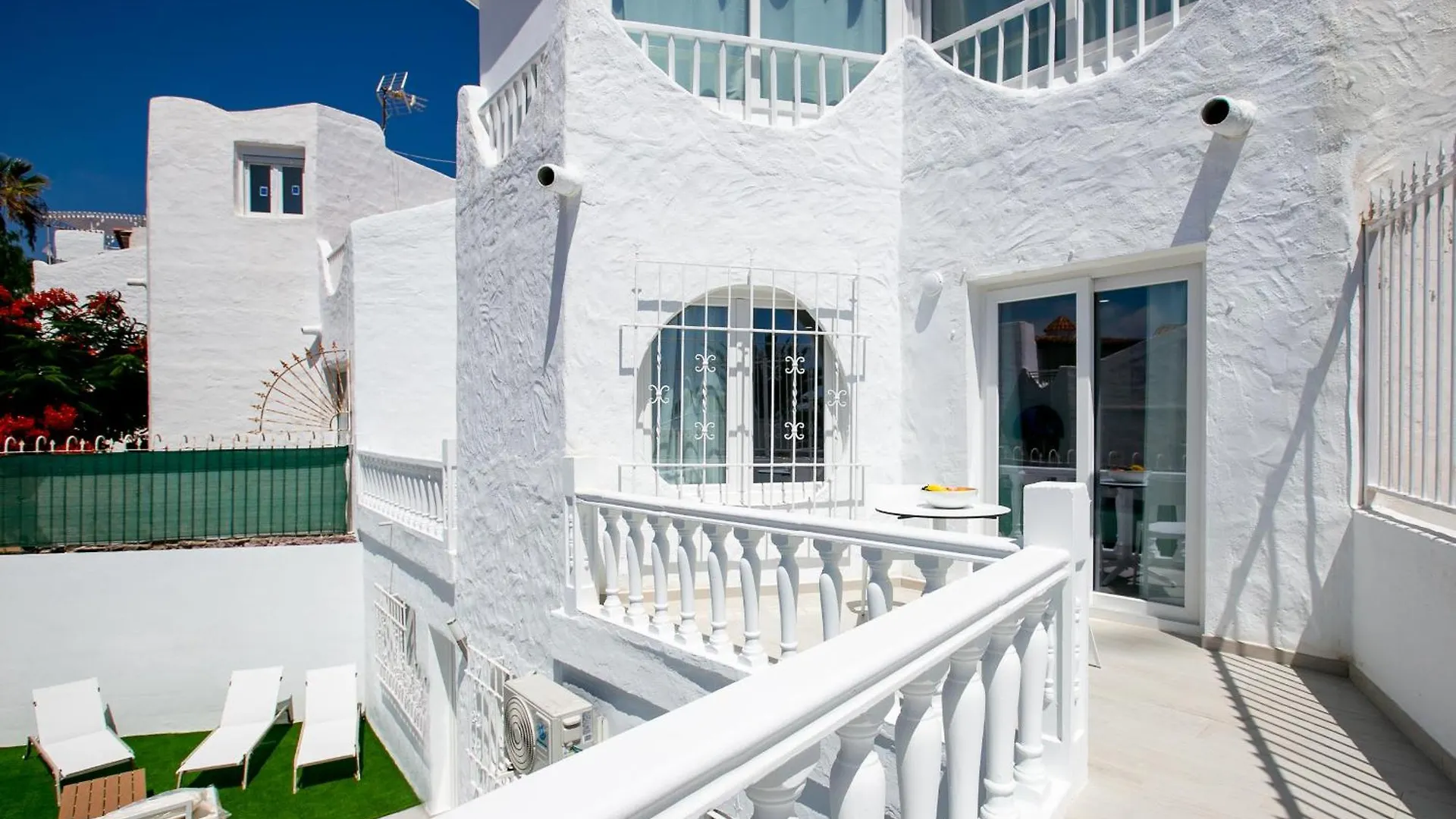 55 Party Beach Group Villa Las Americas Playa de las Americas