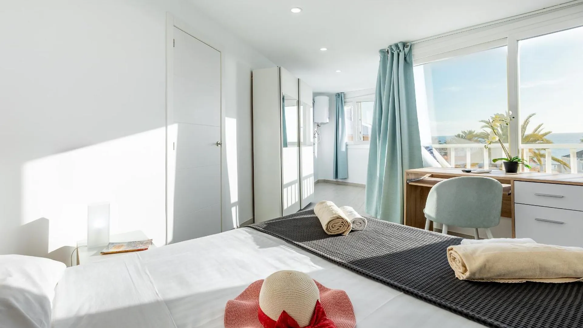 55 Party Beach Group Villa Las Americas Playa de las Americas